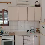 Family Friendly Seaside Brgulje, - 24673 Appartamento