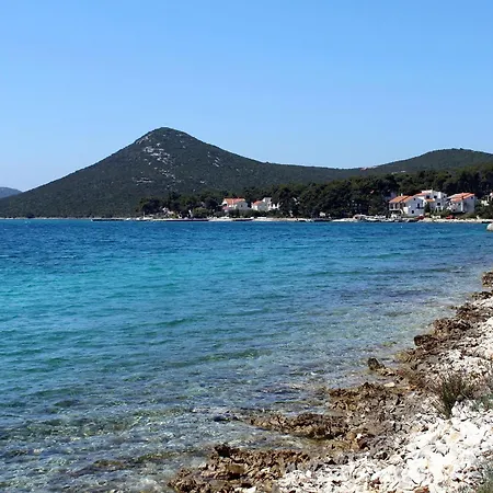 Family Friendly Seaside Brgulje, - 24673 *