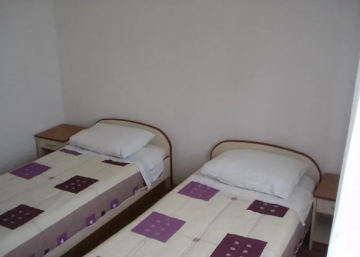 Family Friendly Seaside Brgulje, - 24673 * Molat